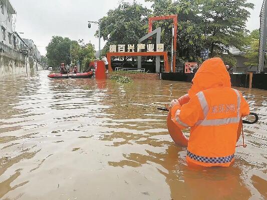 广东强降雨致20个水文站超警戒